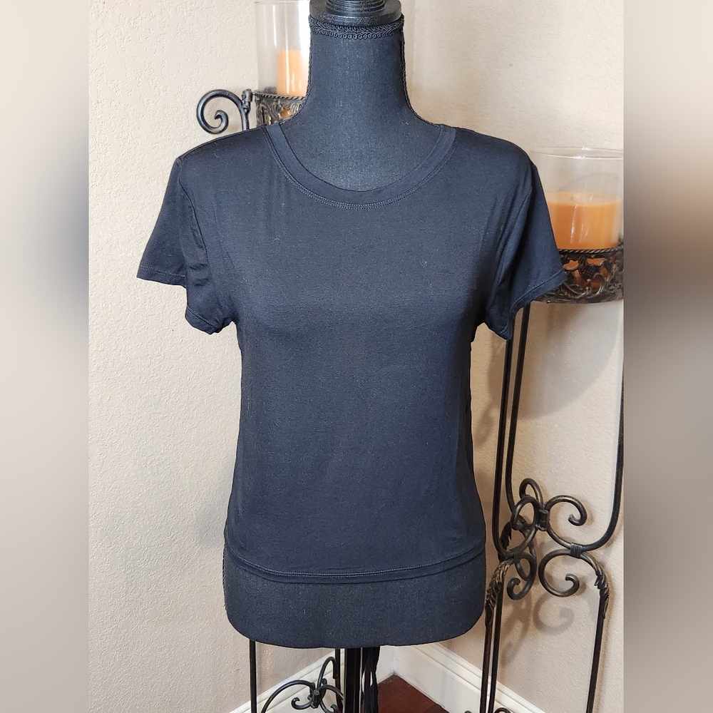 Blogilates By Cassey Reversible Tie Tops. 2 Shirts. 4 ways To Wear. NWT. Size 1X